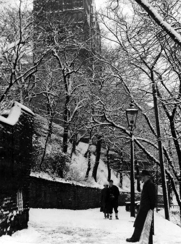 The Northern Echo: A snowy scene on the riverbank beneath the cathedral at Christmas 1962
